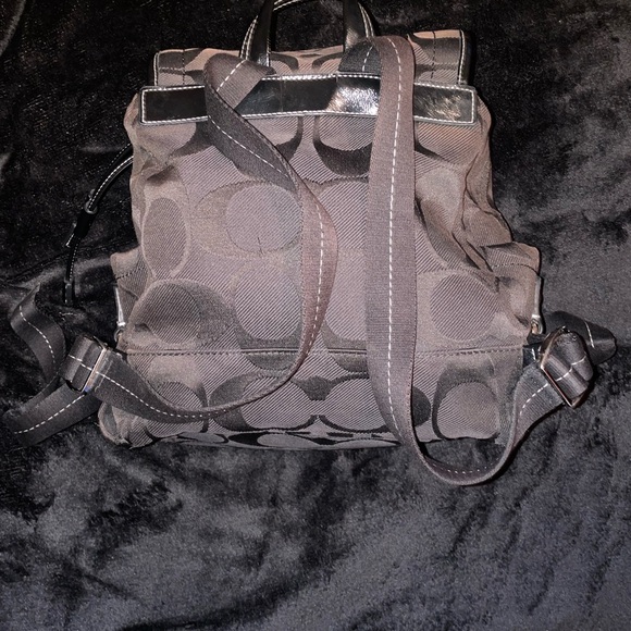 Coach Kyra Daisy Signature Backback - Picture 3 of 9